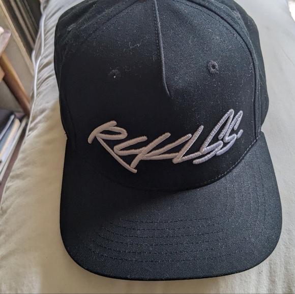 Reckless. Cap - Picture 5 of 6